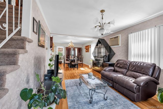 495 Harding Avenue, West Hempstead, NY 11552