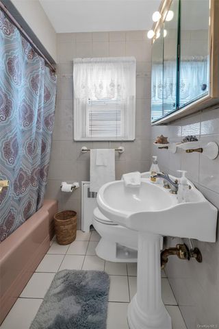 495 Harding Avenue, West Hempstead, NY 11552