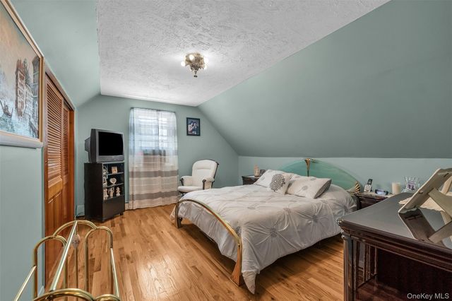 495 Harding Avenue, West Hempstead, NY 11552