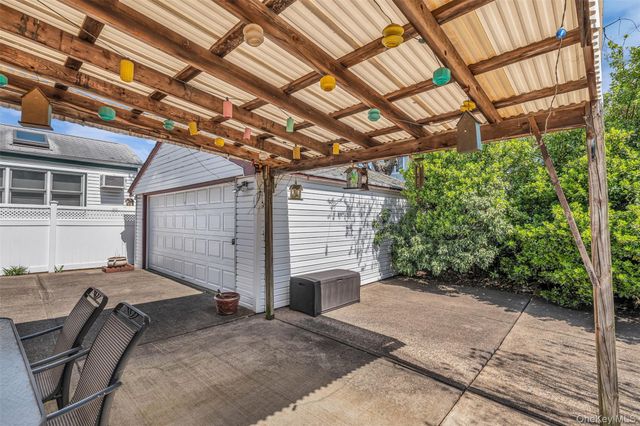 495 Harding Avenue, West Hempstead, NY 11552