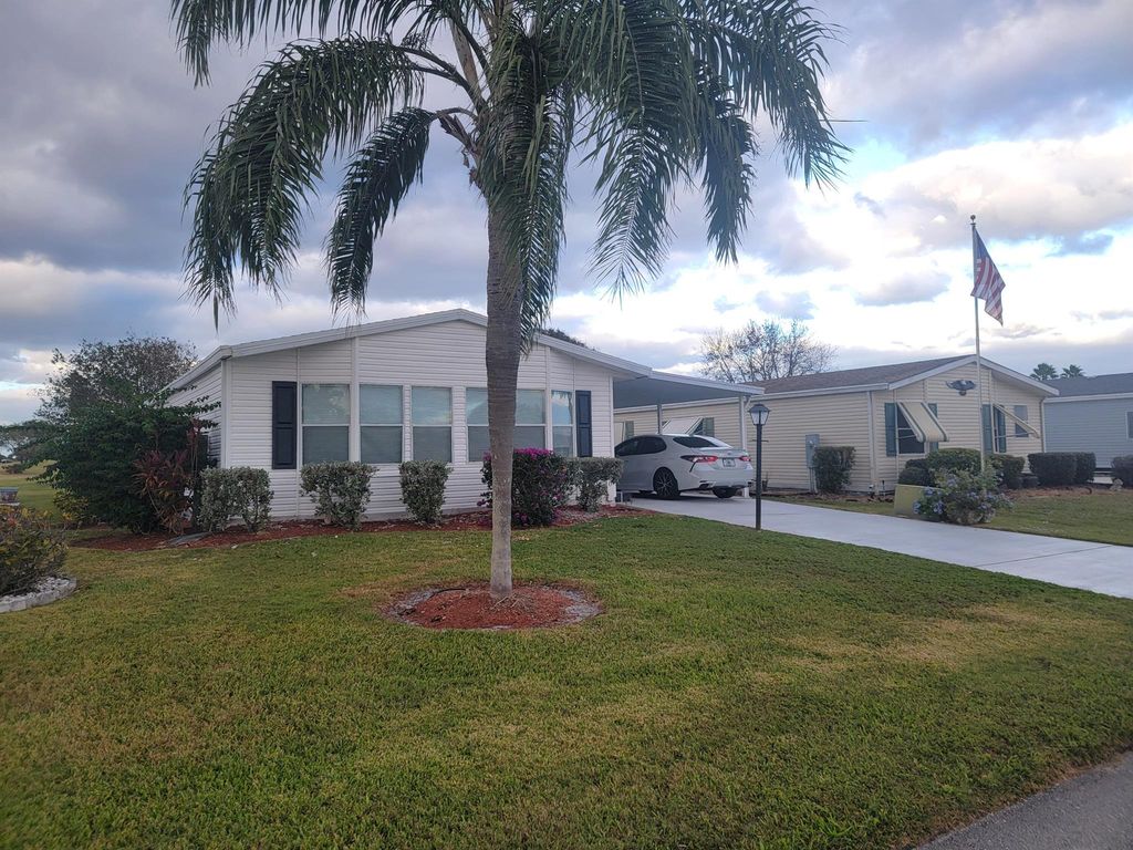 3320 Ironwood Ave. Avenue, Port St Lucie, FL 34952