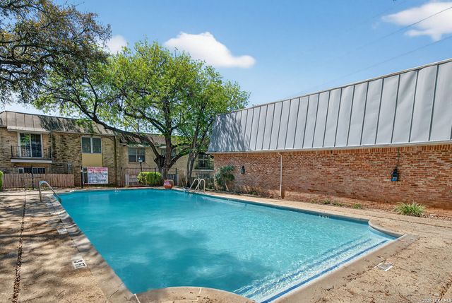 6718 Callaghan Rd Apt 315, San Antonio, TX 78229