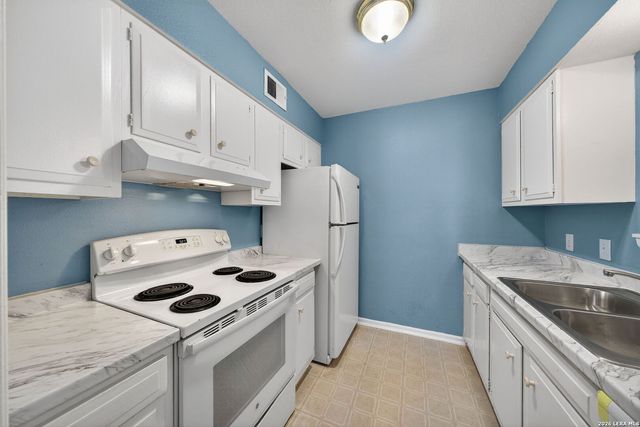 6718 Callaghan Rd Apt 315, San Antonio, TX 78229