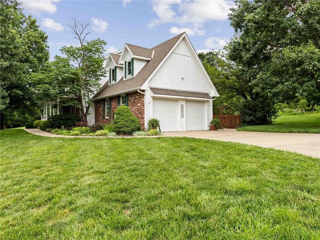 13842 Harbor Drive, Bonner Springs, KS 66012