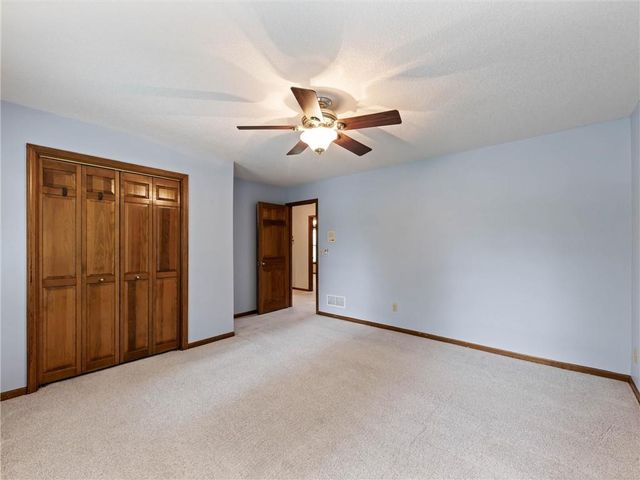 13842 Harbor Drive, Bonner Springs, KS 66012