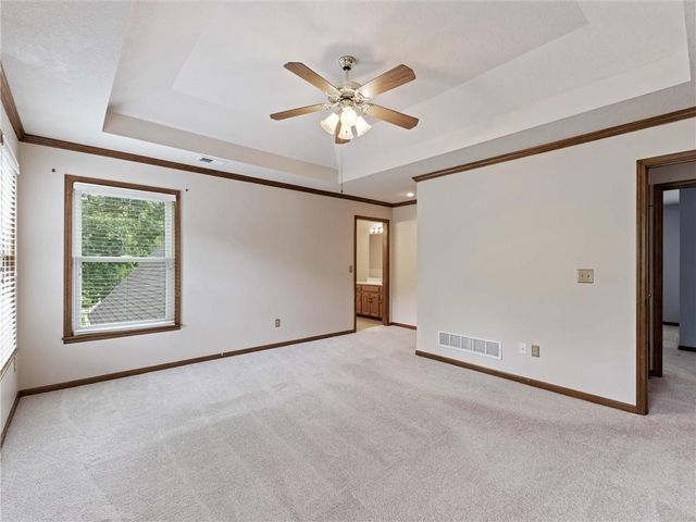 13842 Harbor Drive, Bonner Springs, KS 66012