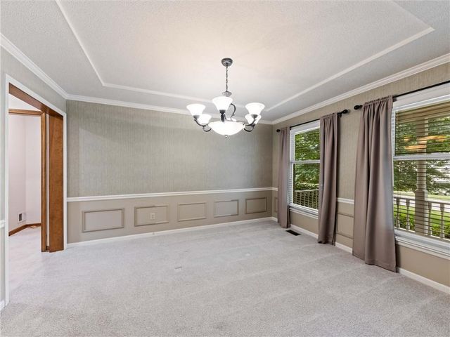 13842 Harbor Drive, Bonner Springs, KS 66012