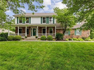 13842 Harbor Drive, Bonner Springs, KS 66012