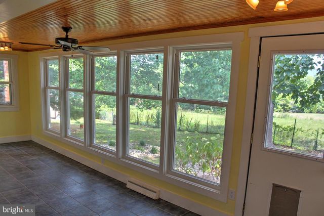 208 N MUHLENBERG ST, Woodstock, VA 22664