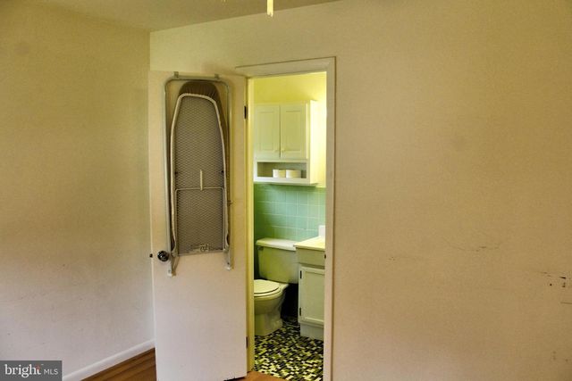208 N MUHLENBERG ST, Woodstock, VA 22664