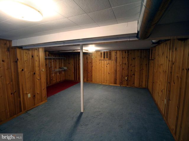 208 N MUHLENBERG ST, Woodstock, VA 22664