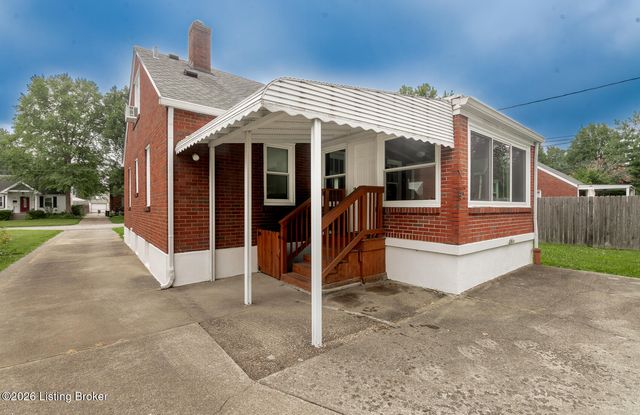 929 Ardmore Dr, Louisville, KY 40217