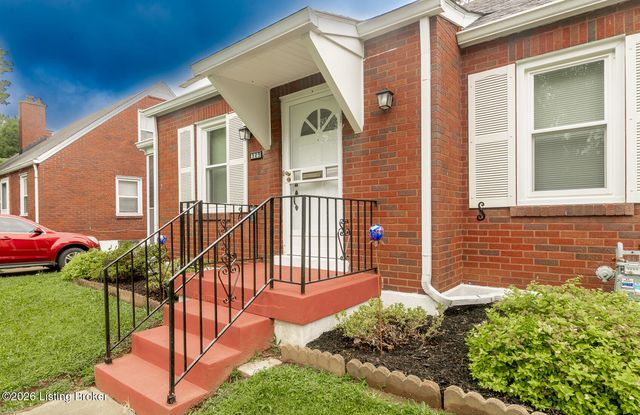 929 Ardmore Dr, Louisville, KY 40217