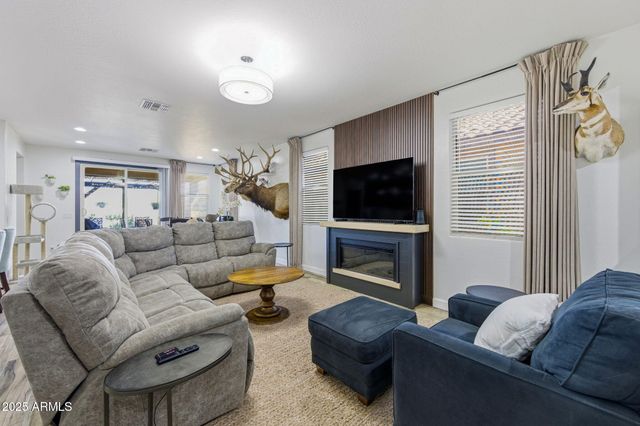 40998 W TAMARA Lane, Maricopa, AZ 85138