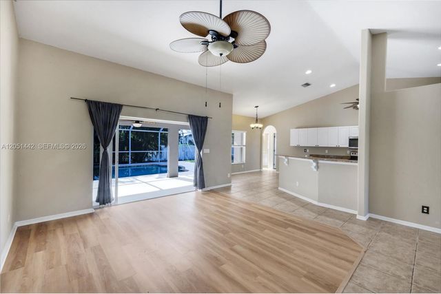 1121 NW 27th Avenue, Cape Coral, FL 33993