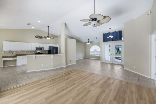 1121 NW 27th Avenue, Cape Coral, FL 33993