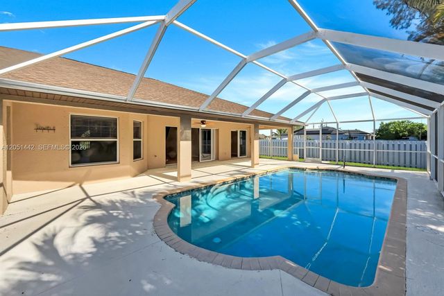 1121 NW 27th Avenue, Cape Coral, FL 33993