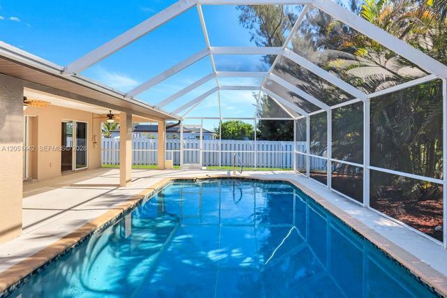 1121 NW 27th Avenue, Cape Coral, FL 33993