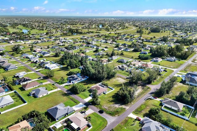 1121 NW 27th Avenue, Cape Coral, FL 33993