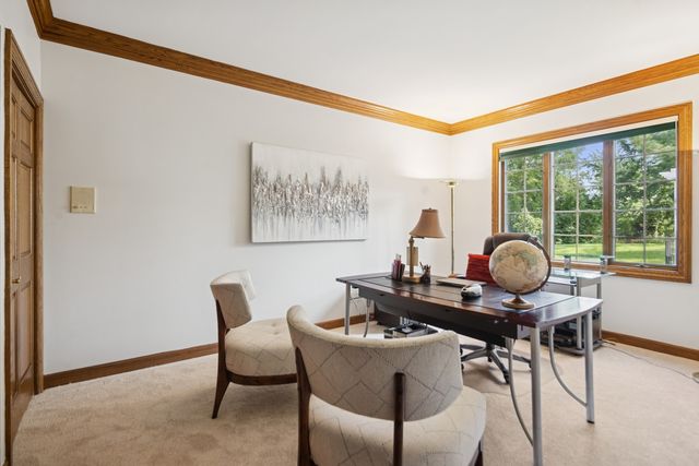 8120 Woodside Lane, Burr Ridge, IL 60527