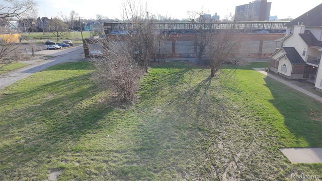 3930 Wabash Street, Detroit, MI 48208