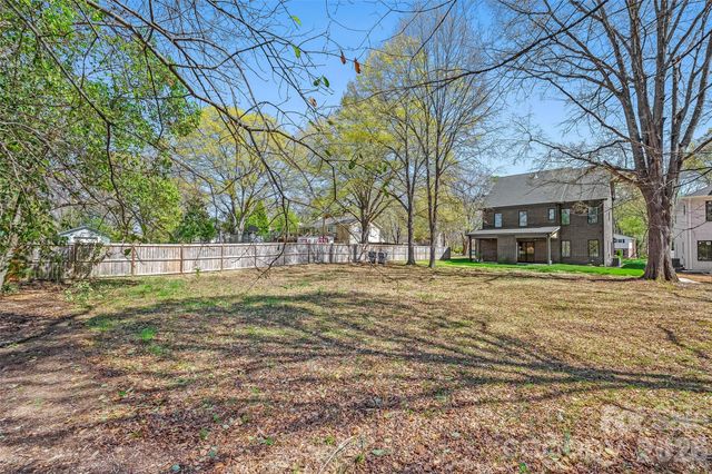 7109 Essington Drive, Charlotte, NC 28270