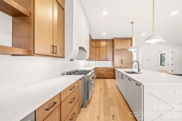 7109 Essington Drive, Charlotte, NC 28270