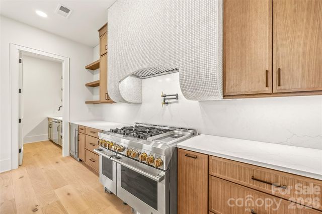 7109 Essington Drive, Charlotte, NC 28270