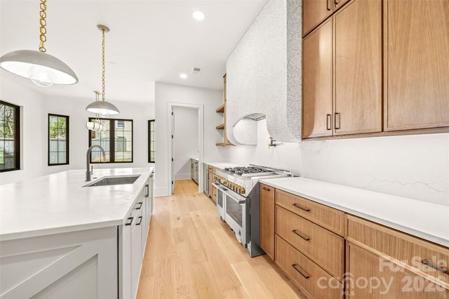 7109 Essington Drive, Charlotte, NC 28270