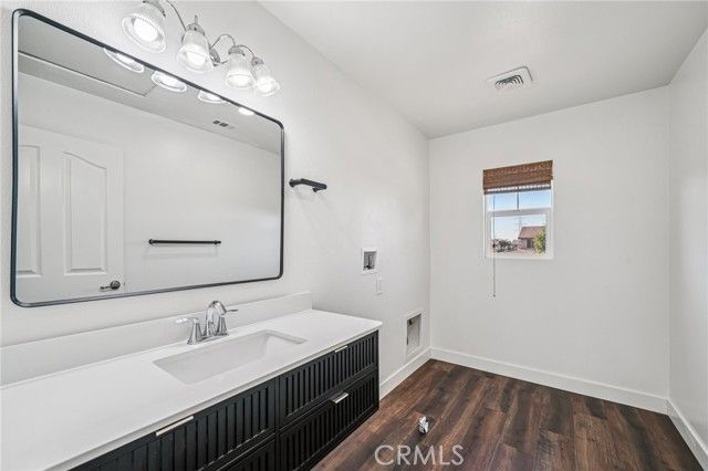 6658 Bright Gem Court, Eastvale, CA 92880