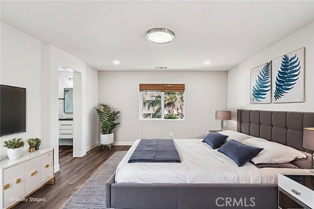 6658 Bright Gem Court, Eastvale, CA 92880