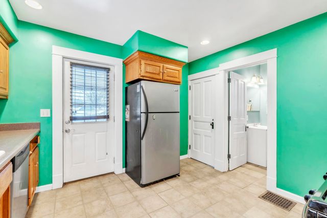 629 E Diamond Street, Kendallville, IN 46755