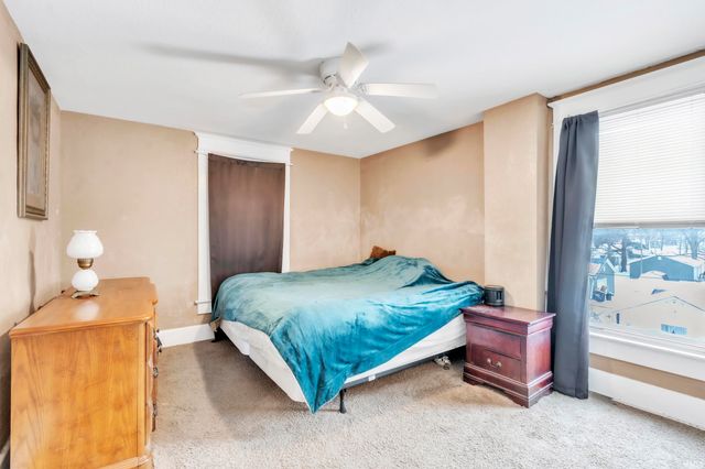 629 E Diamond Street, Kendallville, IN 46755