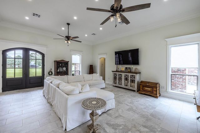 10201 East Park Ave, Houma, LA 70363
