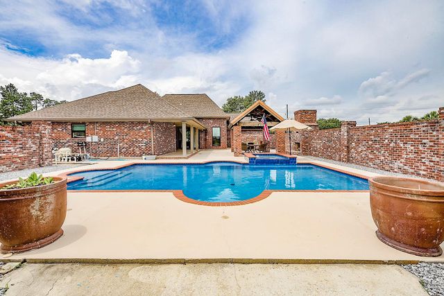 10201 East Park Ave, Houma, LA 70363
