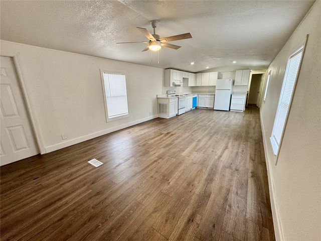 112 LAURETI LANE, Lake Wales, FL 33898