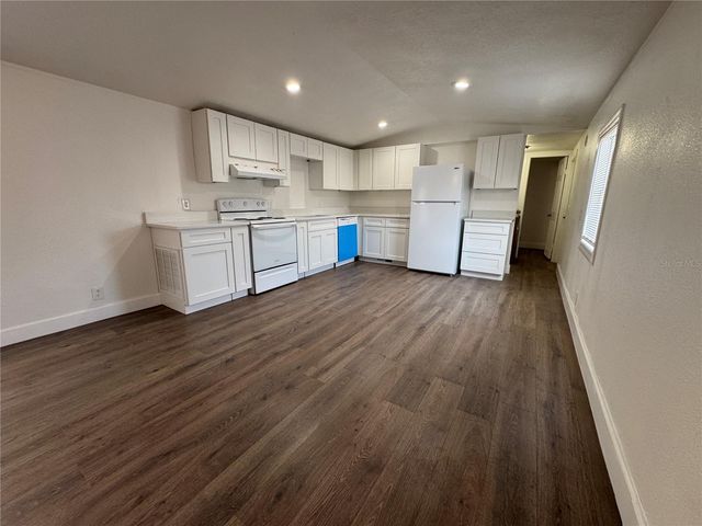 112 LAURETI LANE, Lake Wales, FL 33898