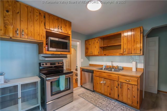 619 Churchill Drive, Charleston, WV 25314