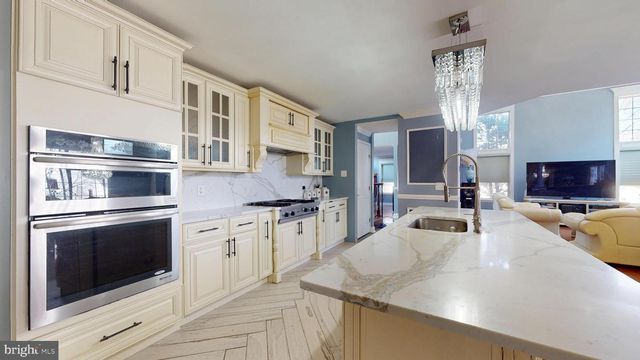1900 OAK AVE, Northfield, NJ 08225