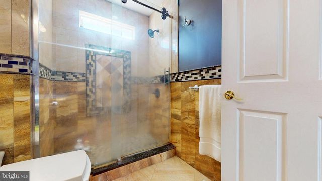 1900 OAK AVE, Northfield, NJ 08225