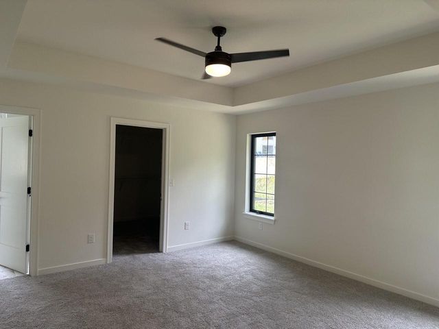 114 Retzer View COURT, Waukesha, WI 53188