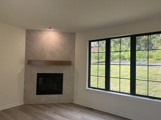 114 Retzer View COURT, Waukesha, WI 53188