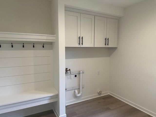 114 Retzer View COURT, Waukesha, WI 53188