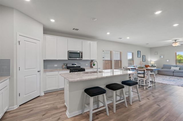 506 Windy Reed RD, Hutto, TX 78634