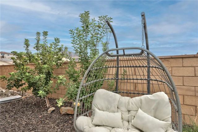 33063 Table Rock Drive, Winchester, CA 92596