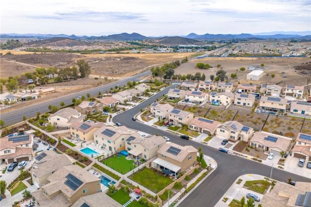 33063 Table Rock Drive, Winchester, CA 92596