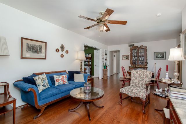 802 Kirkwood Drive, Dallas, TX 75218