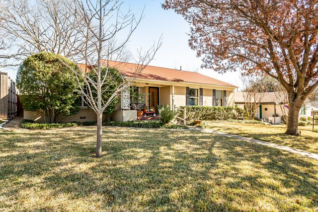 802 Kirkwood Drive, Dallas, TX 75218
