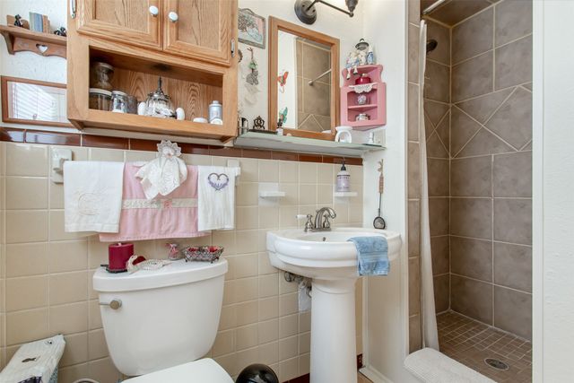 802 Kirkwood Drive, Dallas, TX 75218