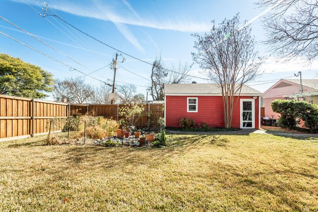 802 Kirkwood Drive, Dallas, TX 75218